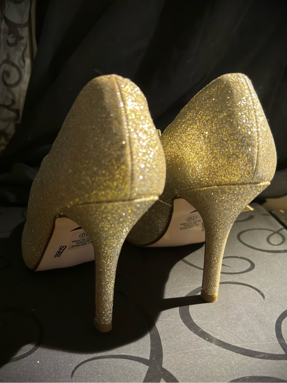 Gold glitter Mary Jane’s - Picture 8 of 11